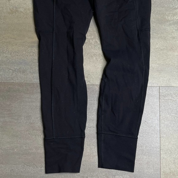SOLD Lululemon Leggings Size 8 - Picture 6 of 6